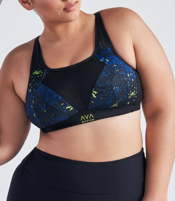 ava NAOMI íþróttahaldari